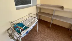 Пліснява та порушення в харчоблоці: представники омбудсмана перевірили дитяче відділення лікарні на Волині (фото)
