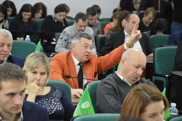 Яскравий депутат Микола Дендіберін