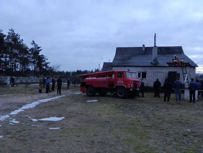 На Волині через необережне поводження з вогнем виникла пожежа в будинку