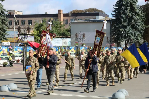 Загинув 2 роки тому: на Волині пропрощалися з воїном Олександром Трофимюком (фото)
