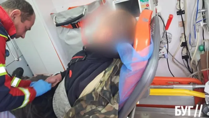 На Волині офіцер громади допоміг чоловіку, в якого стався напад епілепсії