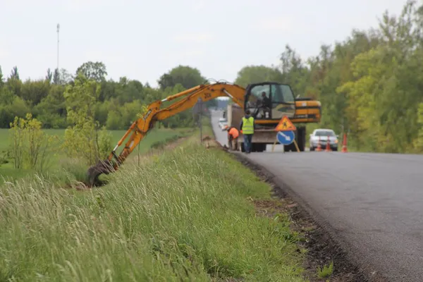В Іваничівському районі завершується ремонт автошляху (фото)