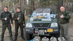 День народження на фронті: головний прокурор Волині привіз для «сотки» пікап і обладнання