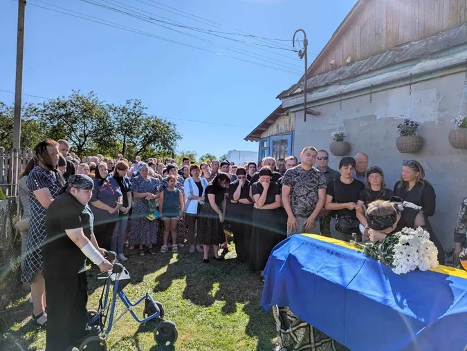 На Волині попрощалися із 30-річним Героєм Віталієм Ксьондзиком (фото)