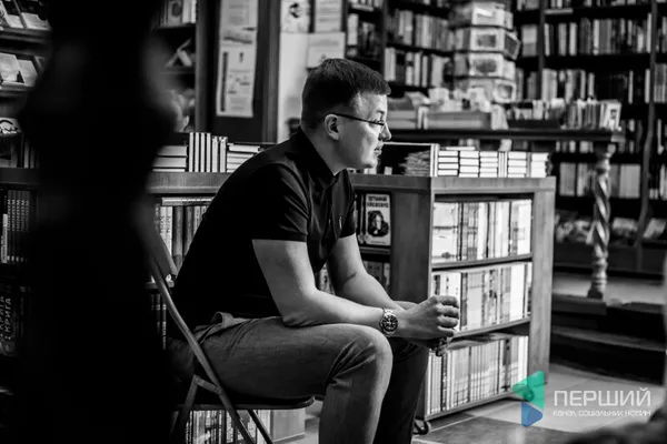 «Книги, як політики: обкладинка може бути гарна, а насправді порожняк», – Тарас Шкітер