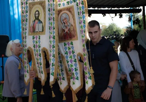 «Неопалима купина»: волинські рятувальники вшанували образ заступниці від пожеж (фото)