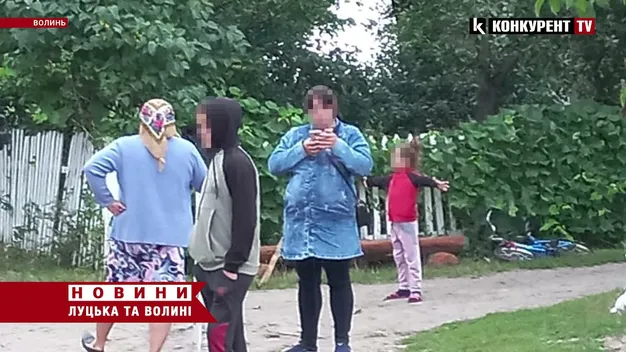 На Волині селяни почубилися з поліцією через деревину (фото, відео)
