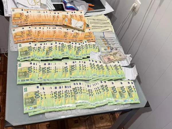 Волинські прикордонники викрили схему із ввезення авто під виглядом гуманітарної допомоги