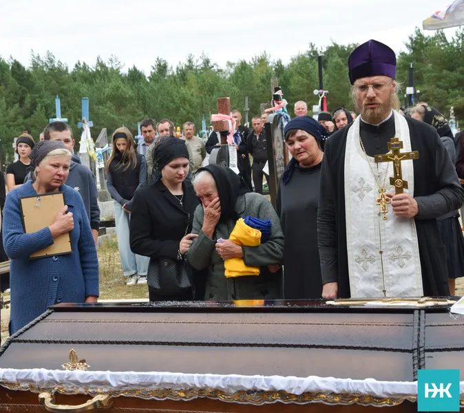 Майже рік вважався зниклим: на Волині попрощалися з воїном Олександром Динем
