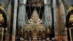 Пляшки з алкоголю, пліснява і безлад: що лишилося після московських попів в Успенському соборі у Володимирі (фото)