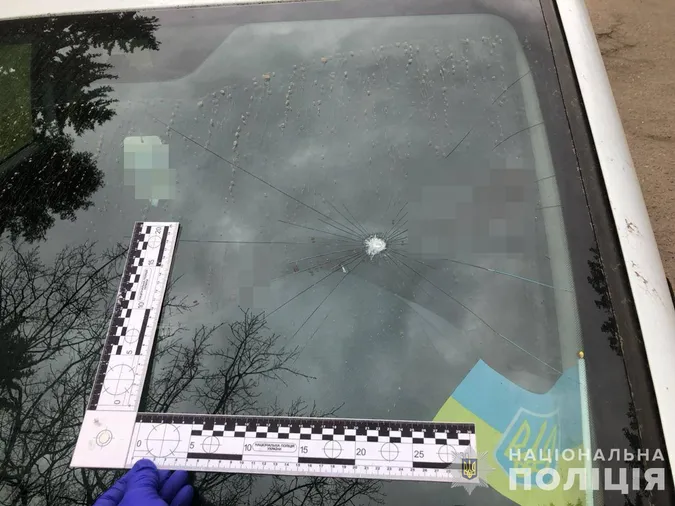 У Луцьку з'ясували, хто й навіщо потрощив автомобілі служби таксі Bolt (фото)