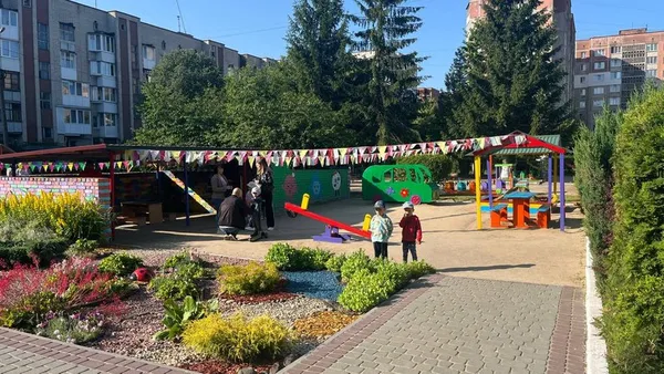 Працюватимуть до серпня: у Луцьку розпочали роботу 11 чергових дитсадків (відео)