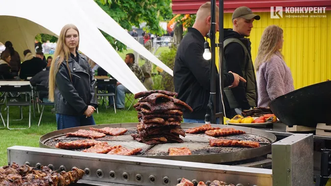 Як минув перший день ювілейного Food Fest у Луцьку (фото)
