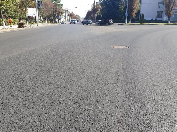 Показали, як у Луцьку відремонтували дорогу біля «Авангарду» (фото)