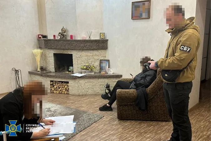 Повідомляли, де ходить ТЦК: на Волині СБУ зловила адмінів вайберської групи