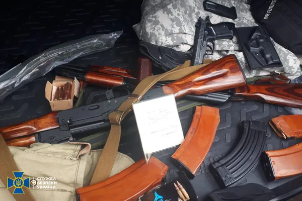 Хотів вступити до тероборони: на Волині СБУ викрила ворожого агента (фото, відео)