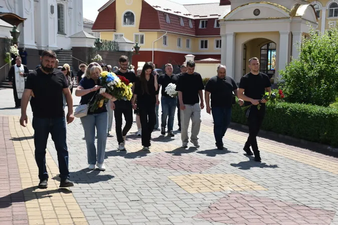 Навіки додому: у Луцьку попрощалися із захисником України Юрієм Сисоєвим