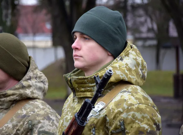 У Луцьку новобранці-прикордонники склали присягу на вірність Україні (фото)