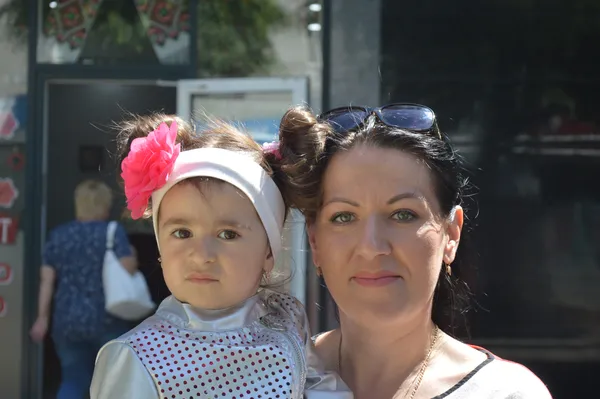 Vox populi. День матері у Луцьку: як святкують і що дарують (фото)