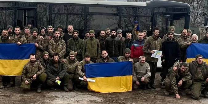 «Схуднув на 30 кіло»: брат розповів про стан звільненого з полону лучанина (відео)
