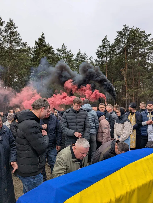 Вважався зниклим майже два роки: на Волині попрощалися з 23-річним Героєм Дмитром Шудрою (фото)