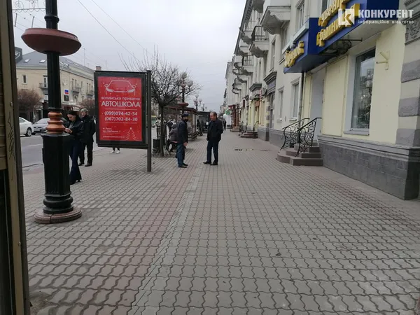 Розповіли, коли на тротуарі проспекту Волі позначать велодоріжку (фото)