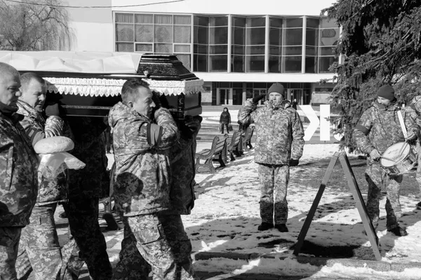 У Луцьку провели в останню дорогу двох Героїв – Олександра Ференца та Віктора Іваницького (фото, відео)