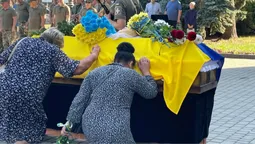 У Ковелі попрощалися з десантником Денисом Андросюком (фото)