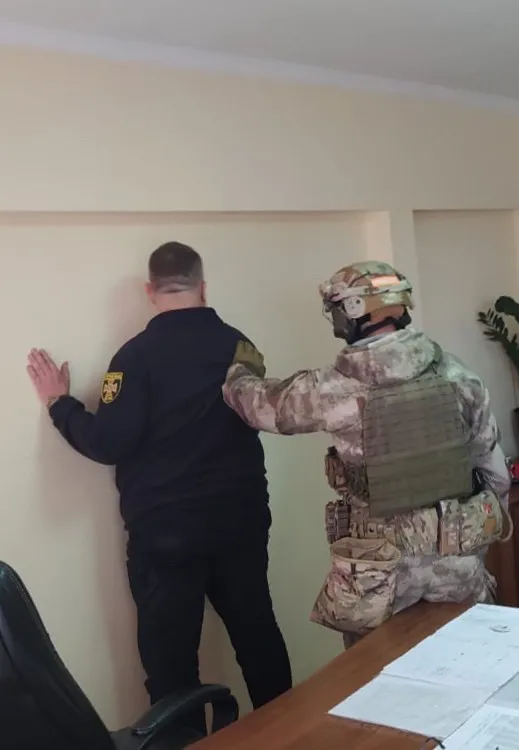 Двох посадовців ДСНС на Волині судитимуть за хабарі, які вони брали пальним (фото)