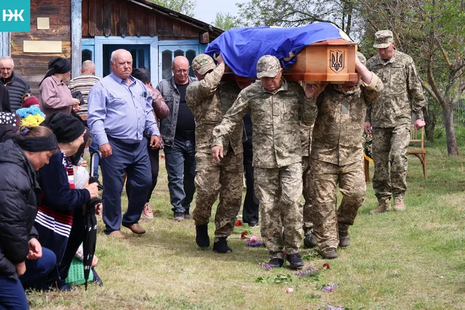 Понад два роки вважався зниклим безвісти: на Волині попрощались з Героєм Сергієм Ковальчуком (фото)