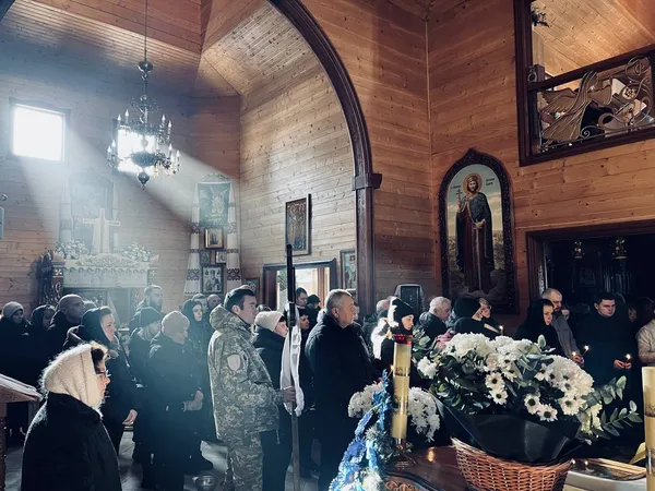 Навіки 49: на Волині попрощалися із захисником Олександром Денисюком (фото)
