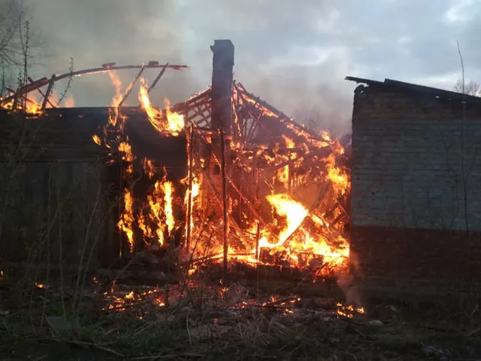 На Волині горів колишній колгосп (фото, відео)