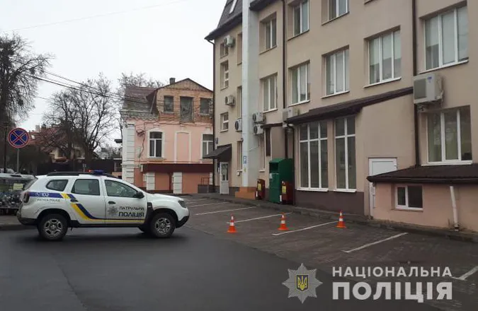 Вибухівки в луцькому ЦНАПі не виявили