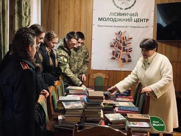 Біля Луцька запрацював лісовий буккросинг (фото)