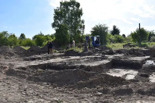 Волинські археологи допомогли знайти братську могилу жертв трагедії Гути Пеняцької (фото)