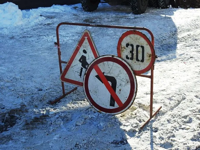 У центрі Луцька стався прорив на тепломережі (фото)