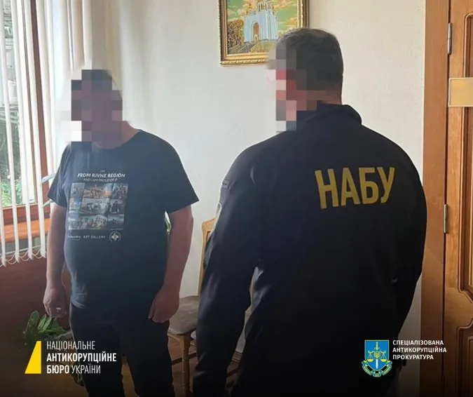 Заступника голови Рівненської облради викрили на хабарі у пів мільйона гривень (фото)