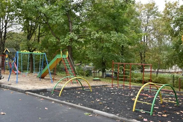 У Луцьку відремонтували 46 прибудинкових територій (фото)