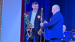 Музикант-військовий під час відпустки взяв у участь у концерті на підтримку ЗСУ у Луцьку (відео)