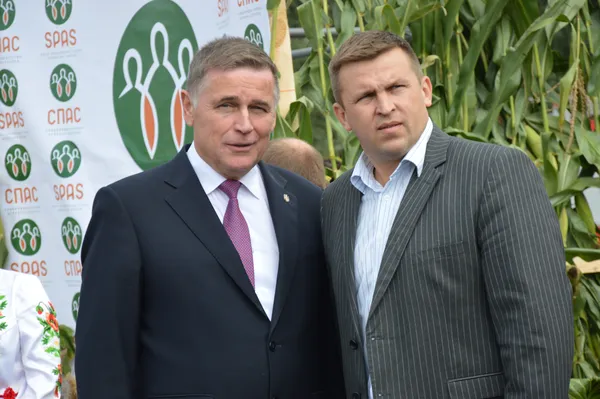 Зліва - керівник департаменту АПК Волинської ОДА Юрій Горбенко, справа - заступник голови Волинської ОДА Сергій Кошарук