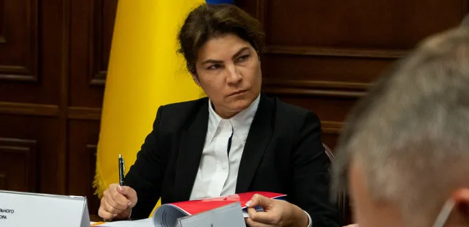 Венедіктова натякнула, що проти бізнеса Ахметова відкриті понад 200 справ