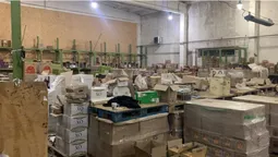 Волинські прокурори разом із СБУ виявили в трьох областях склади з підроблени алкоголем (фото)