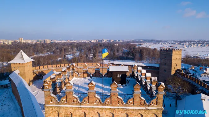 Казка: зимовий Луцьк показали з висоти (фото)