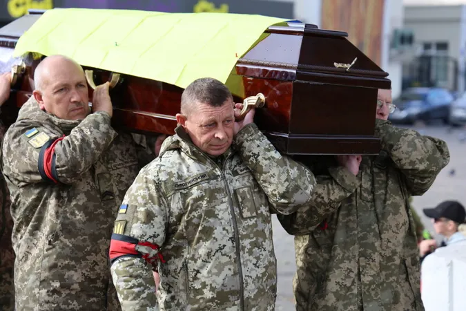 Небо плакало: Луцьк навколішки прощався з загиблим на Курщині бійцем Віктором Калеником