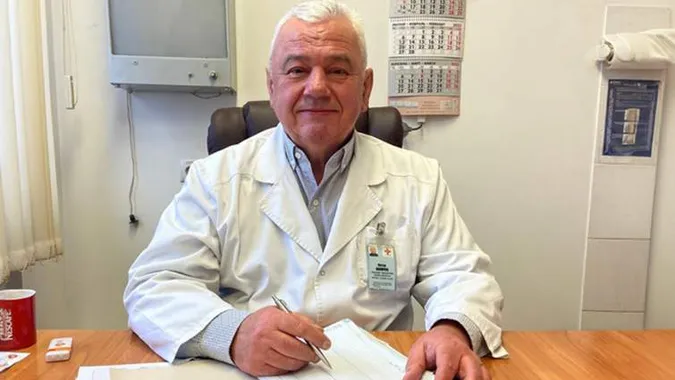 «Відрізав праву, хоча пухлину діагностували в лівій»: у Рівному чоловіка звинувачують у лікарській недбалості