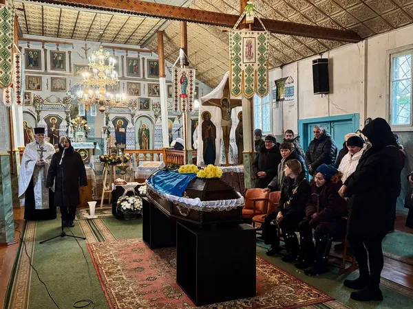 Волиняни віддали останню шану захиснику Роману Ковалю з Нововолинська