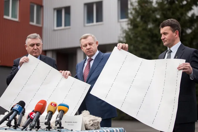 У вміст українських банкнот додаватимуть траву