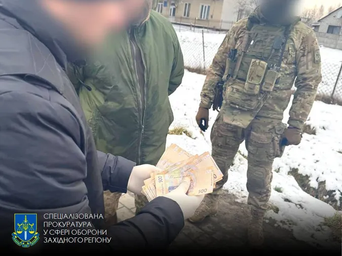 На Волині затримали силовика, який торгував деревиною на прикордонні (фото)