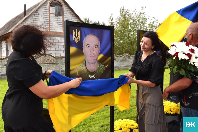 У селі на Волині відкрили Алею пам'яті Героїв (фото)