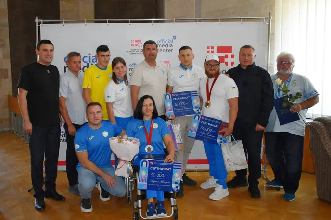Юрій Погуляйко нагородив волинських паралімпійців (фото)